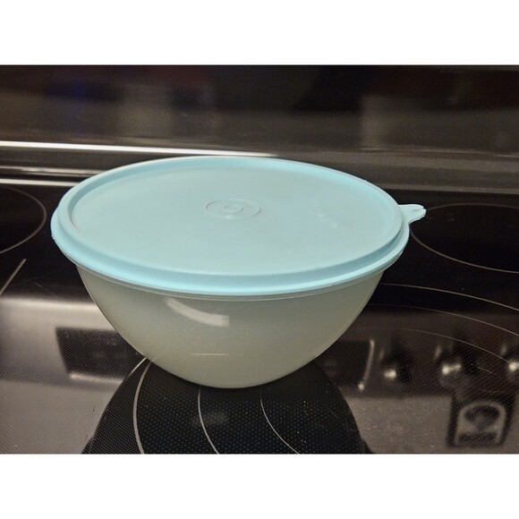 Tupperware Wonderlier Bowl Sheer With Teal Lid Seal 235-21 - Picture 3 of 8
